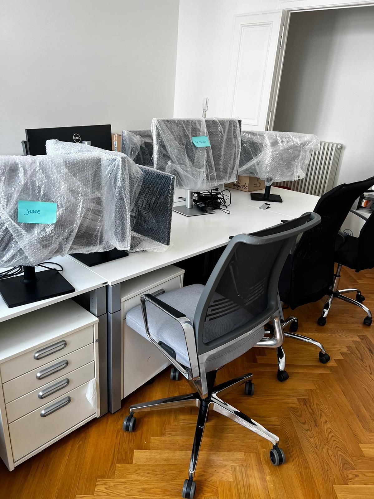 Detailreinigung in Gewerbeflächen von SEEL Transport & Reinigung in Berlin